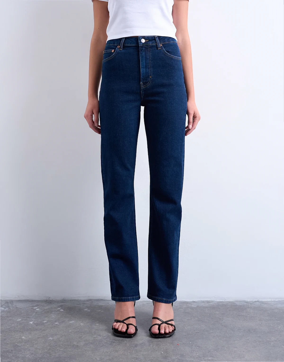 – Dree – Slim Straight Jeans in Indigo-Rinse mit hohem Bund