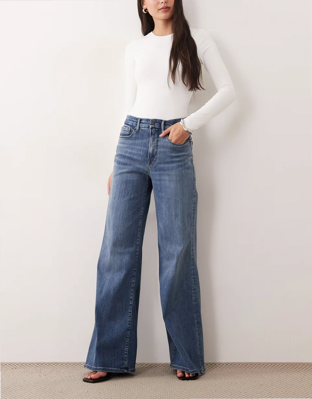– Good Waist – Palazzo-Jeans in mitterlblauer Waschung