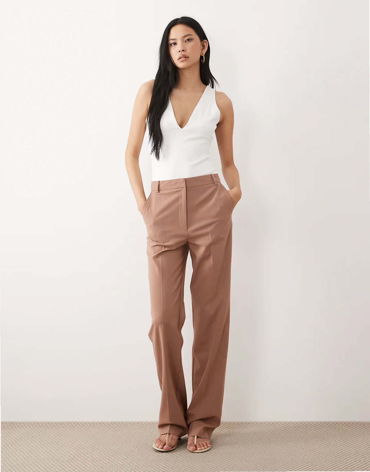 Tall – Elegante Hose in Mokka mit geradem, schmalem Schnitt