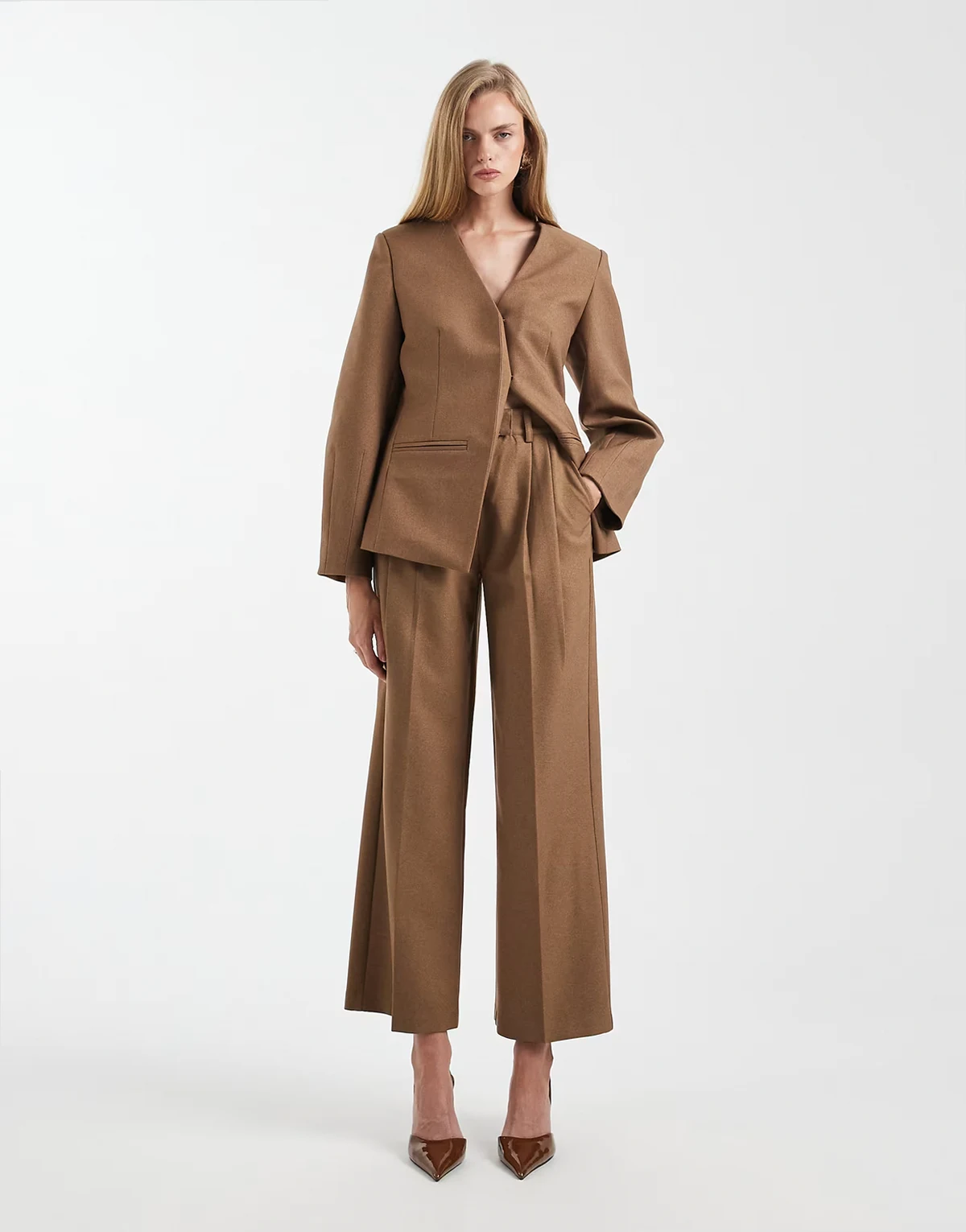 tailored pleated front detailing wide leg pants in camel - part of a set