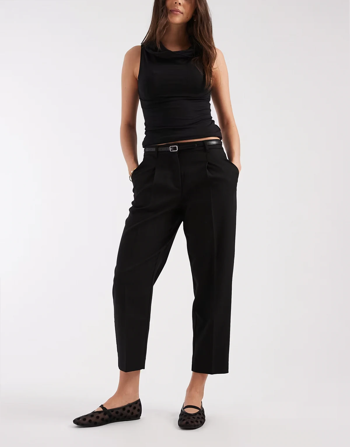 – Elegante Barrel-Leg-Hose in Schwarz mit Gürtel