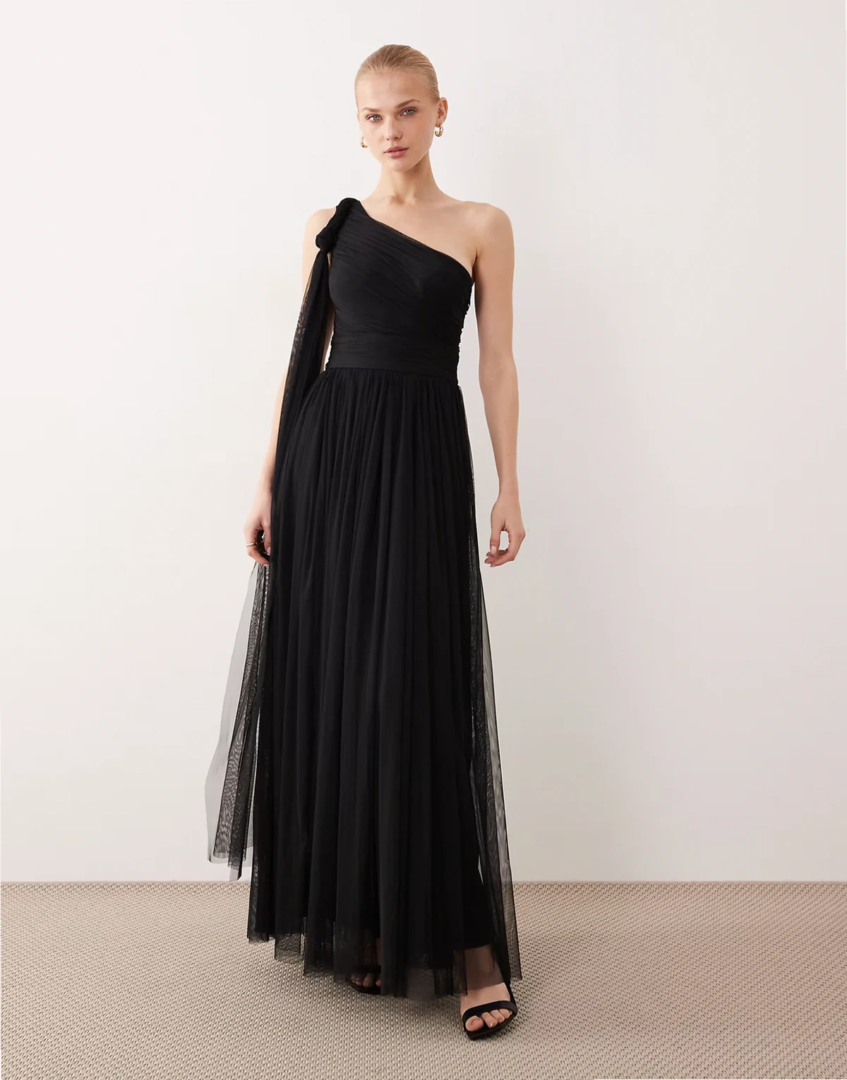 Bridesmaid one shoulder scarf neck maxi dress in black