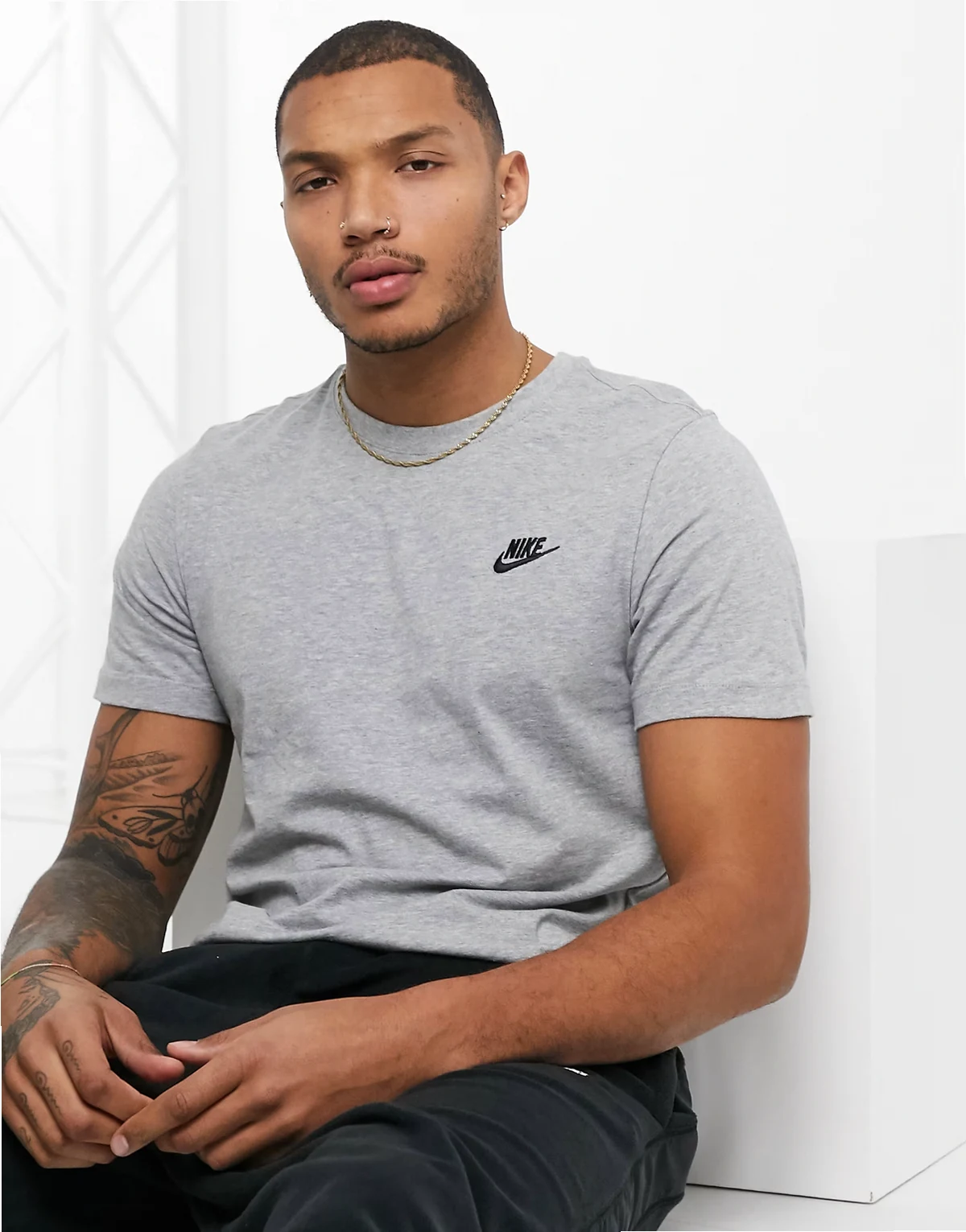 Club Unisex t-shirt in gray