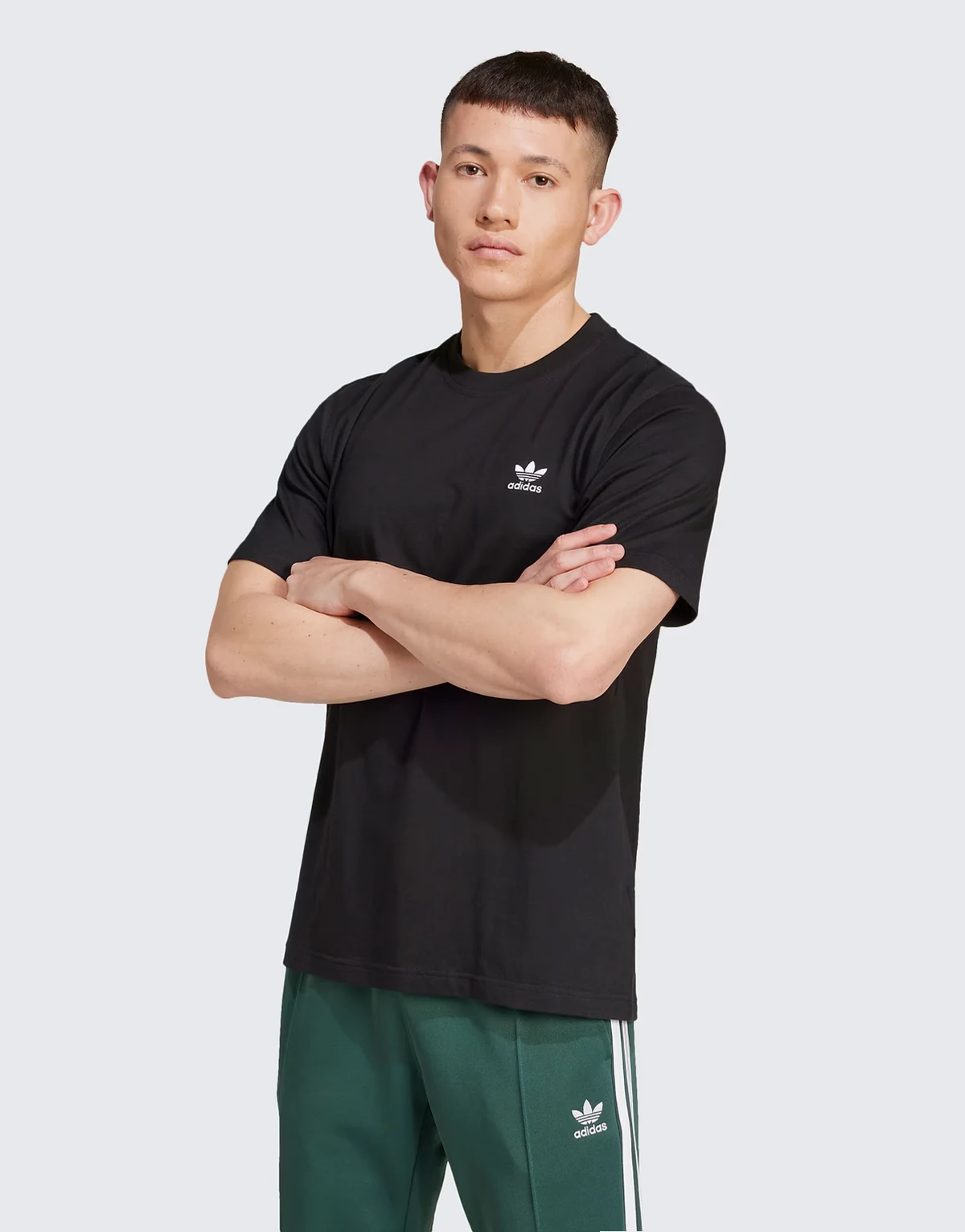 Essential t-shirt in black