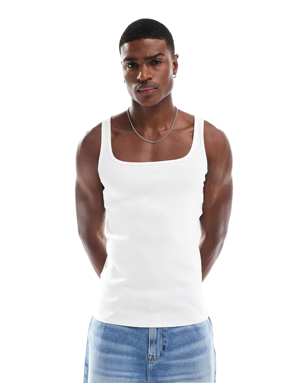 – Geripptes Basic-Muskelshirt in Weiß mit eckigem Ausschnitt