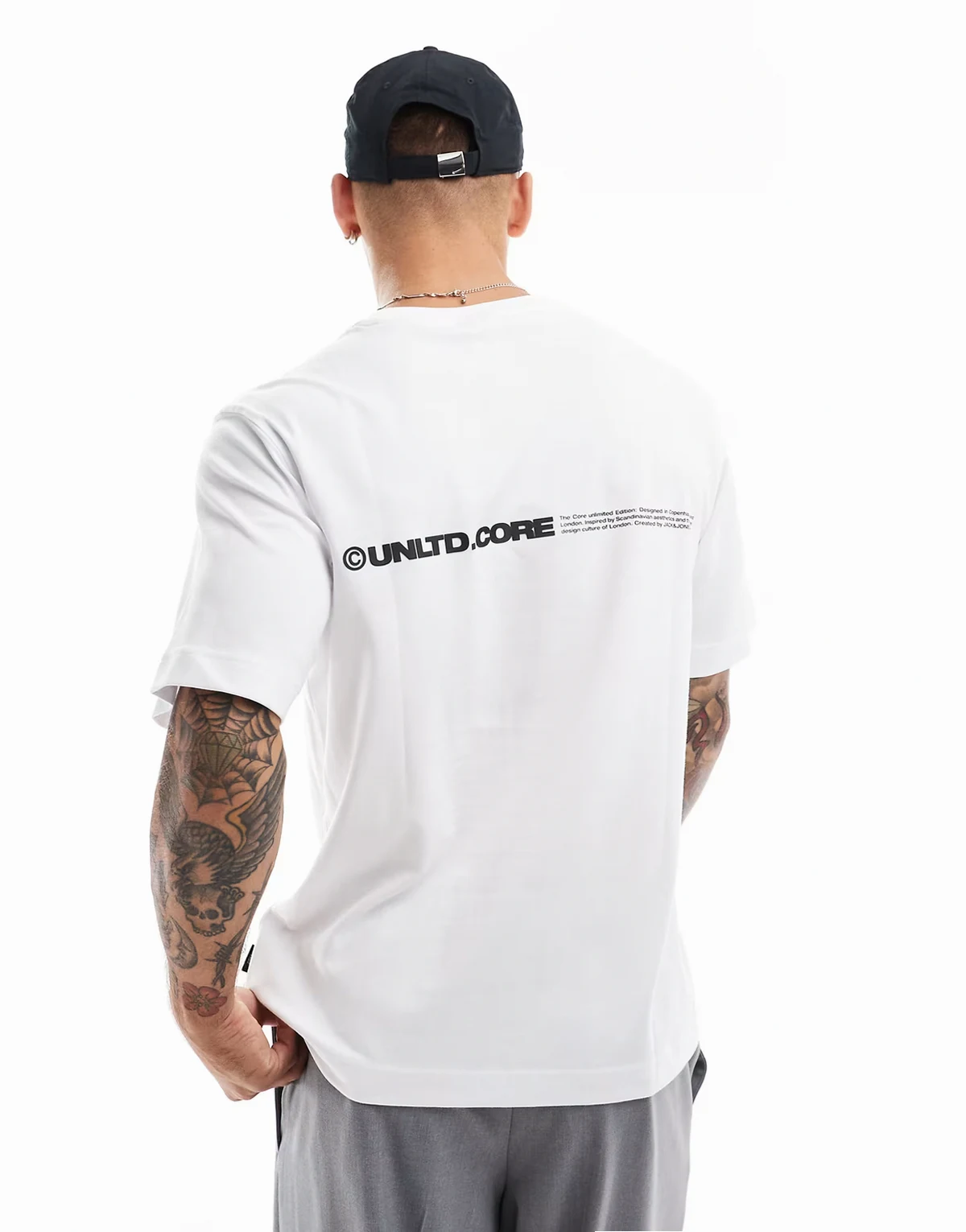 oversized core back print t-shirt in white