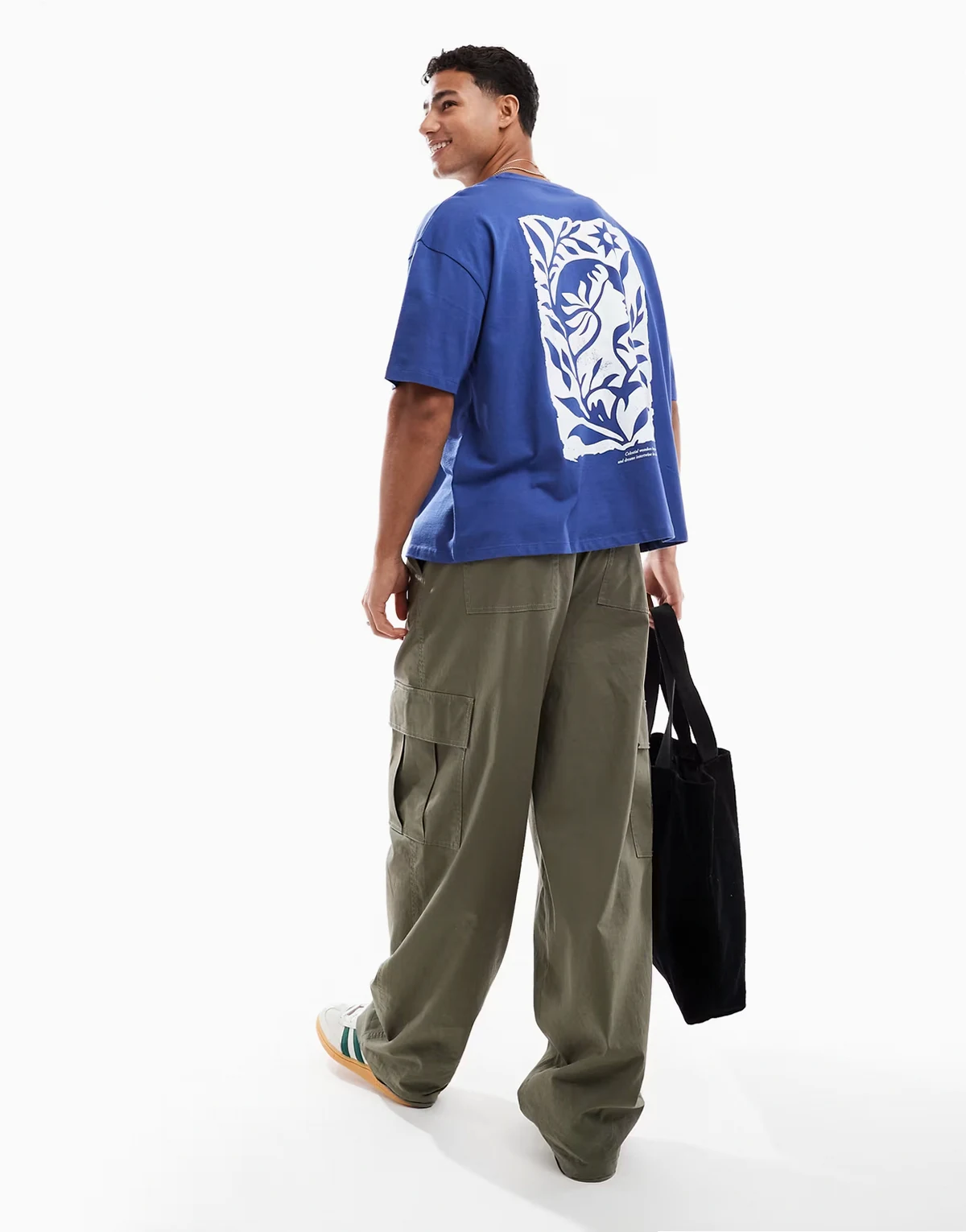 – Kastiges Oversize-T-Shirt in Blau mit Himmelskörper-Grafik