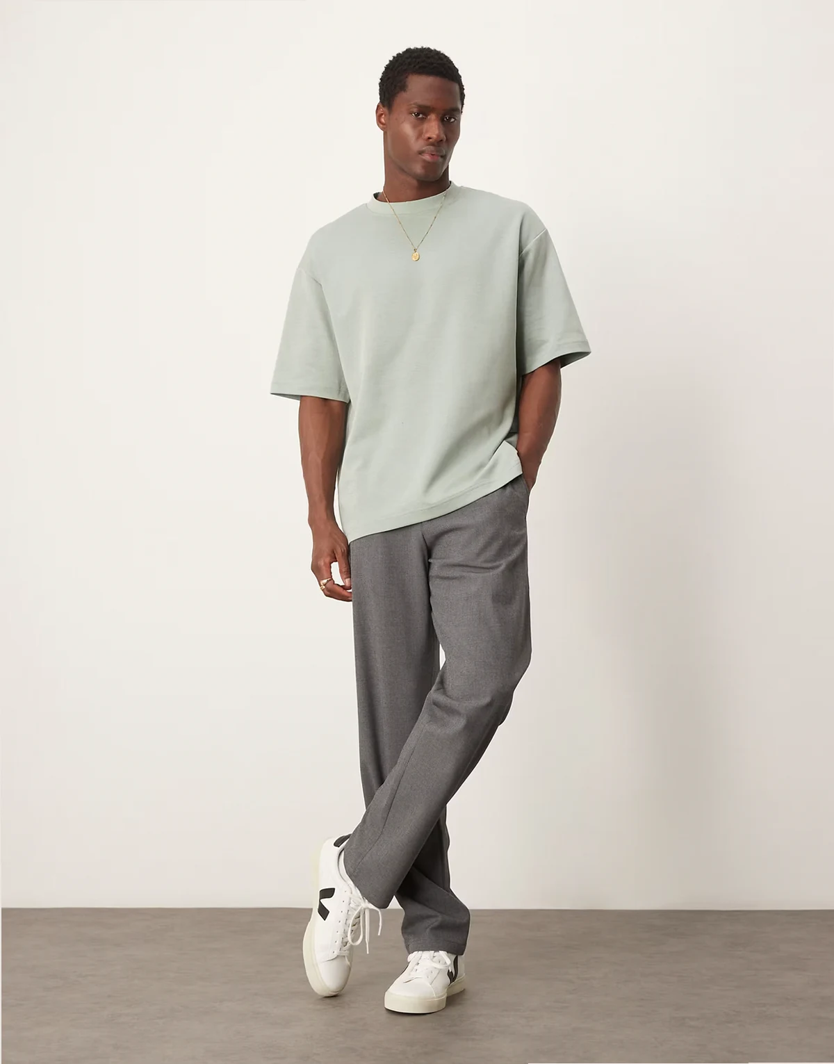 – Schweres Oversize-T-Shirt in Hellgrün