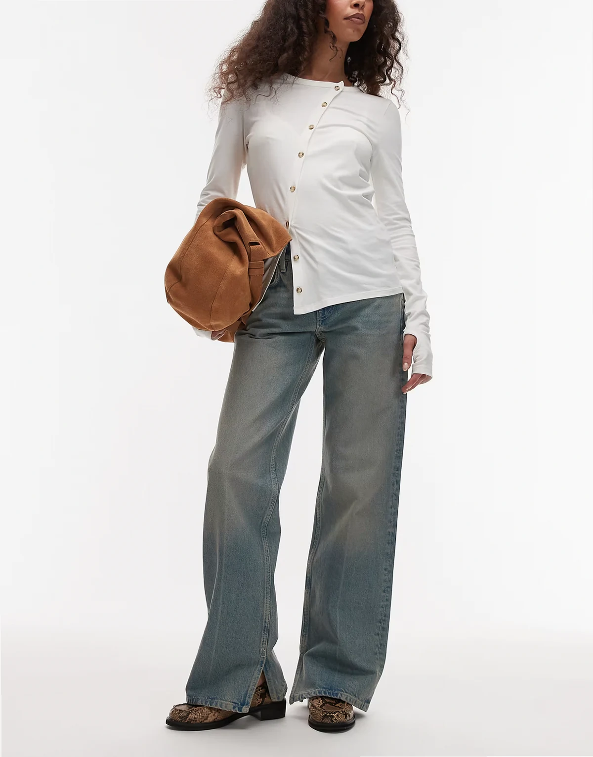 – Ausgestellte Bootcut-Jeans in hellblauer Waschung