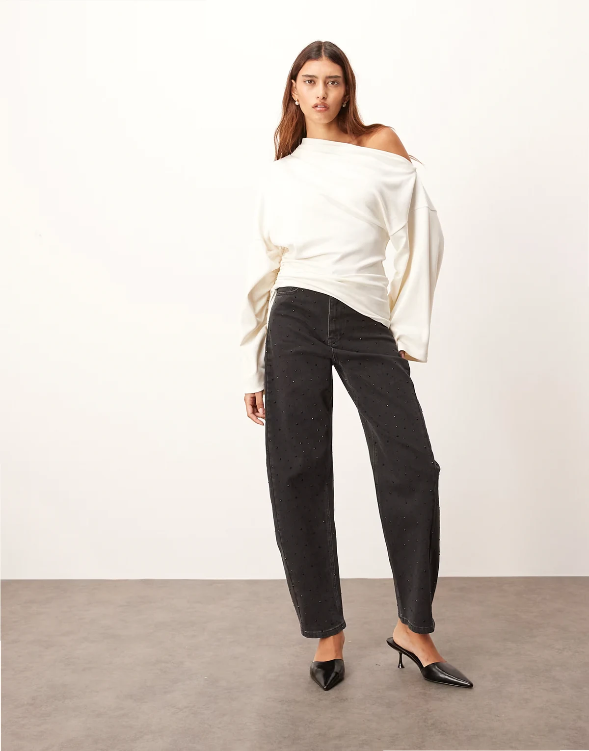 Eden barrel leg high waist hotfix jean in black