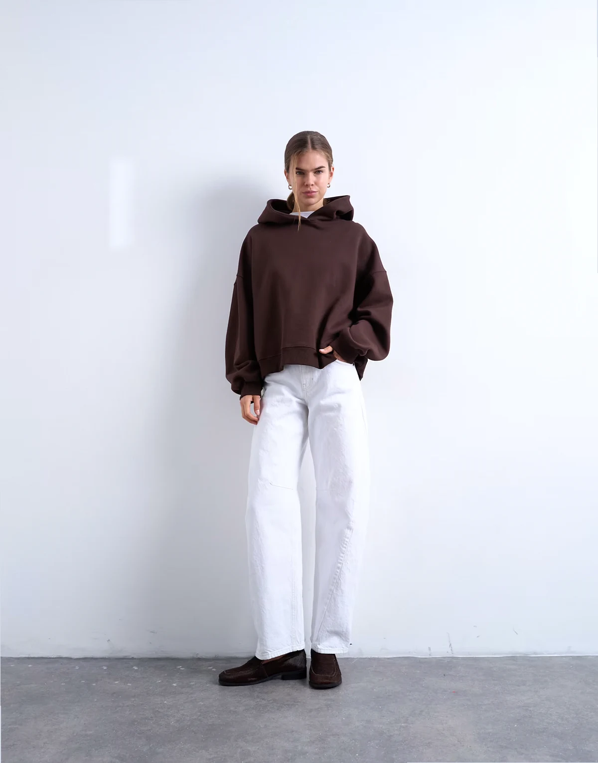 – Barrel – Jeans in Ecru mit mittelhohem Bund