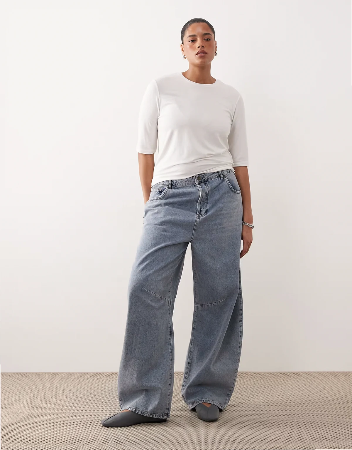 Curve Sydney denim barrel leg jeans in 90's light wash blue