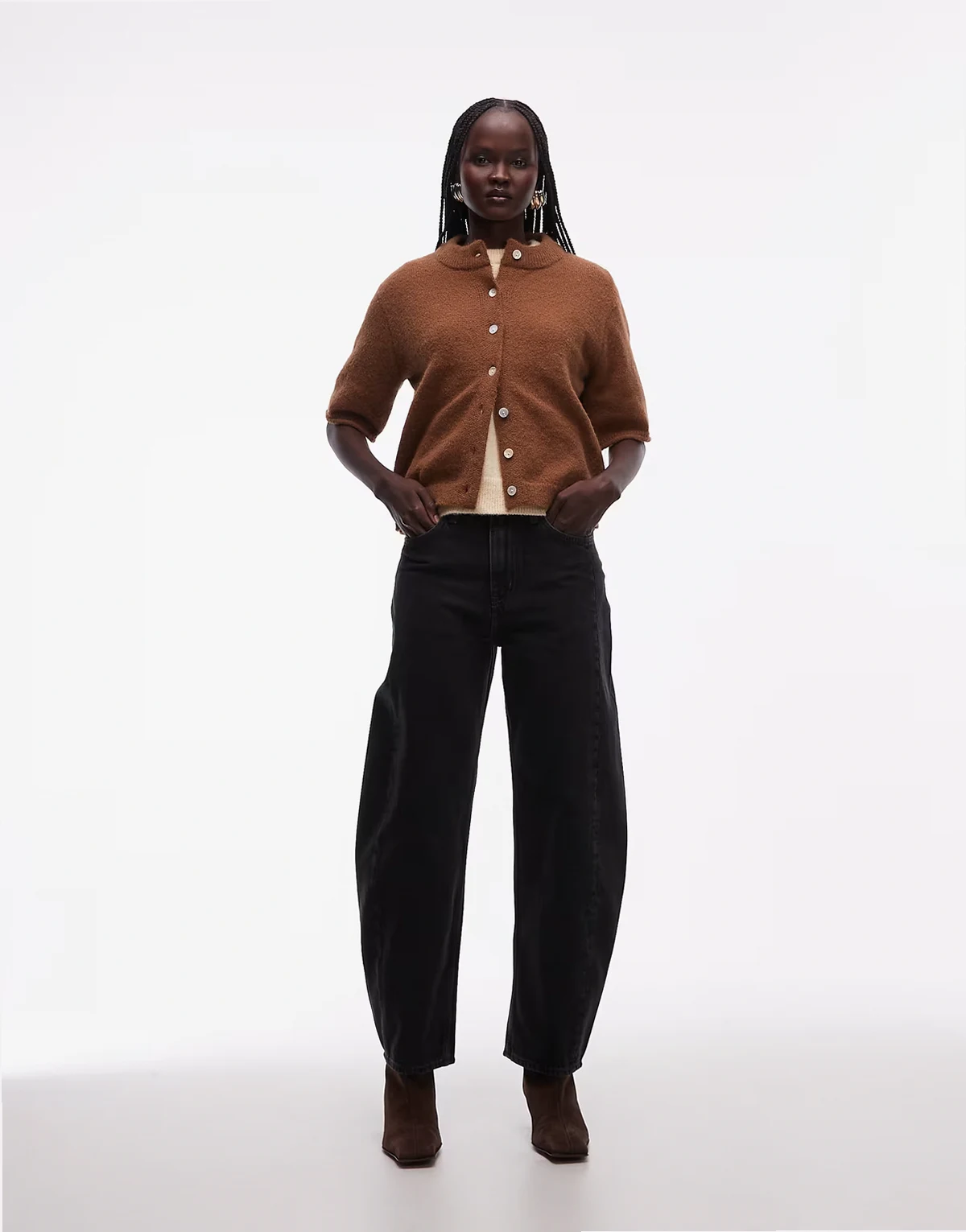 – Barrel-Fit-Jeans in verwaschenem Schwarz