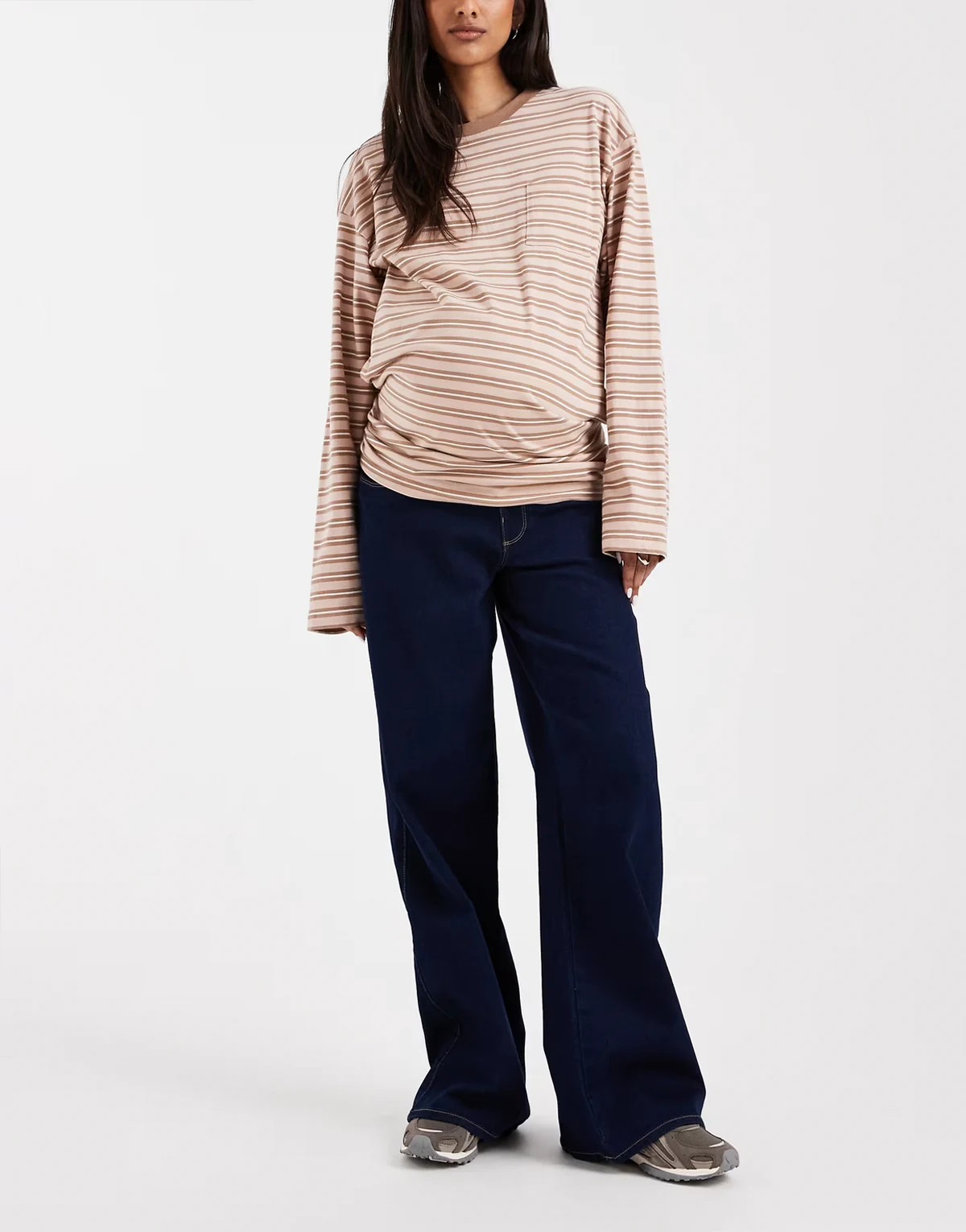 – Jeans in dunkelblauer Rinse-Waschung mit hohem Bund und weitem Bein