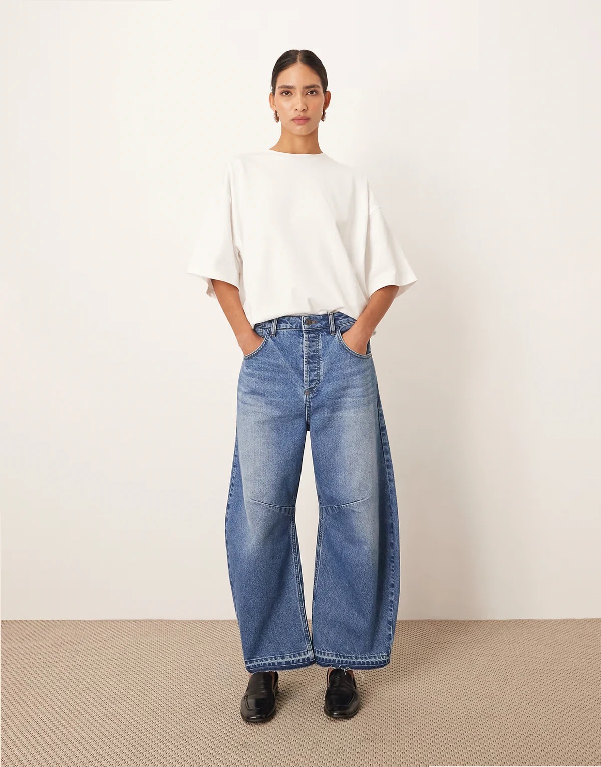 Sydney released hem cropped jeans in mid wash blue