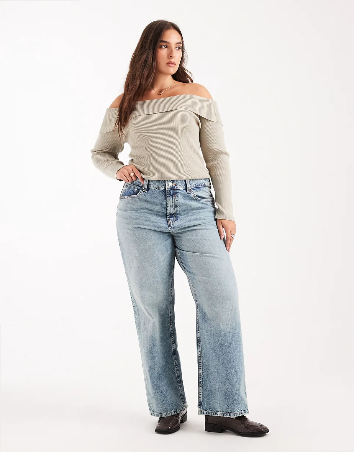 ASOS DESIGN Curve – Circular Design Collection – Jasnoniebieskie jeansy dad z szerokimi nogawkami i efektem sprania w stylu vintage