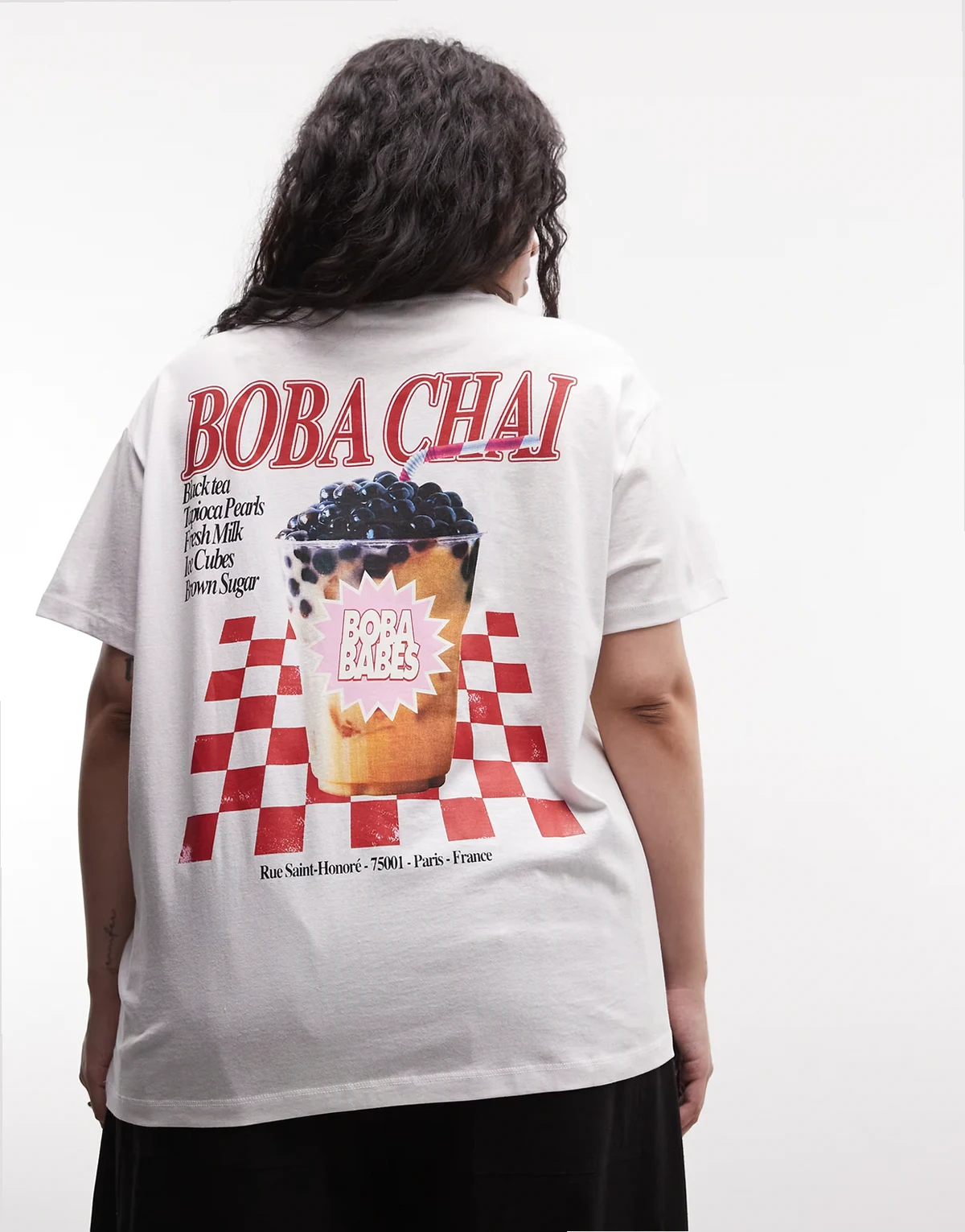 – Oversize-T-Shirt in Weiß mit „Chai“-Print am Rücken