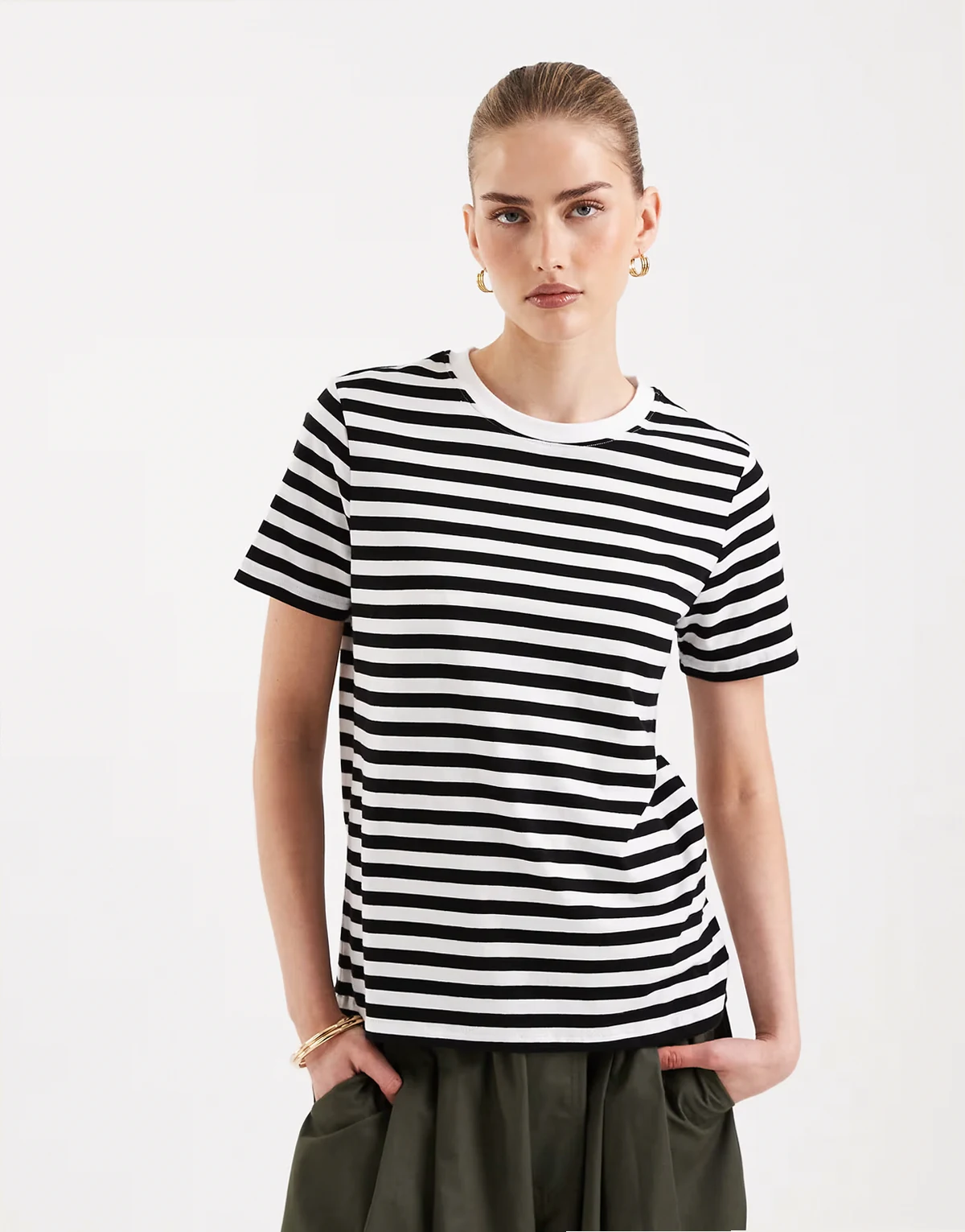 short sleeve boxy t-shirt in black and white stripes