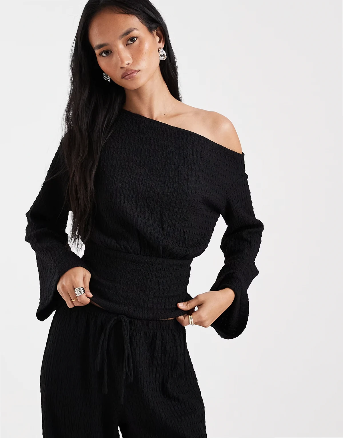 mix & match textured cinched waist one shoulder long sleeve top in black