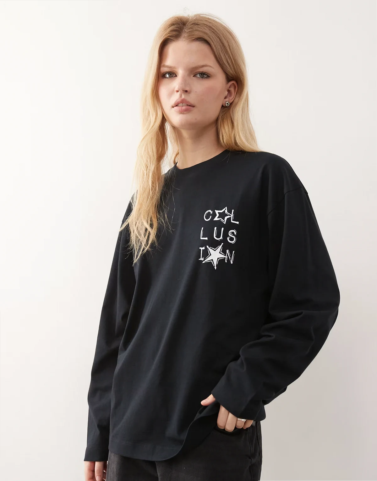 – Oversize-T-Shirt in Schwarz mit Stern-Grafik