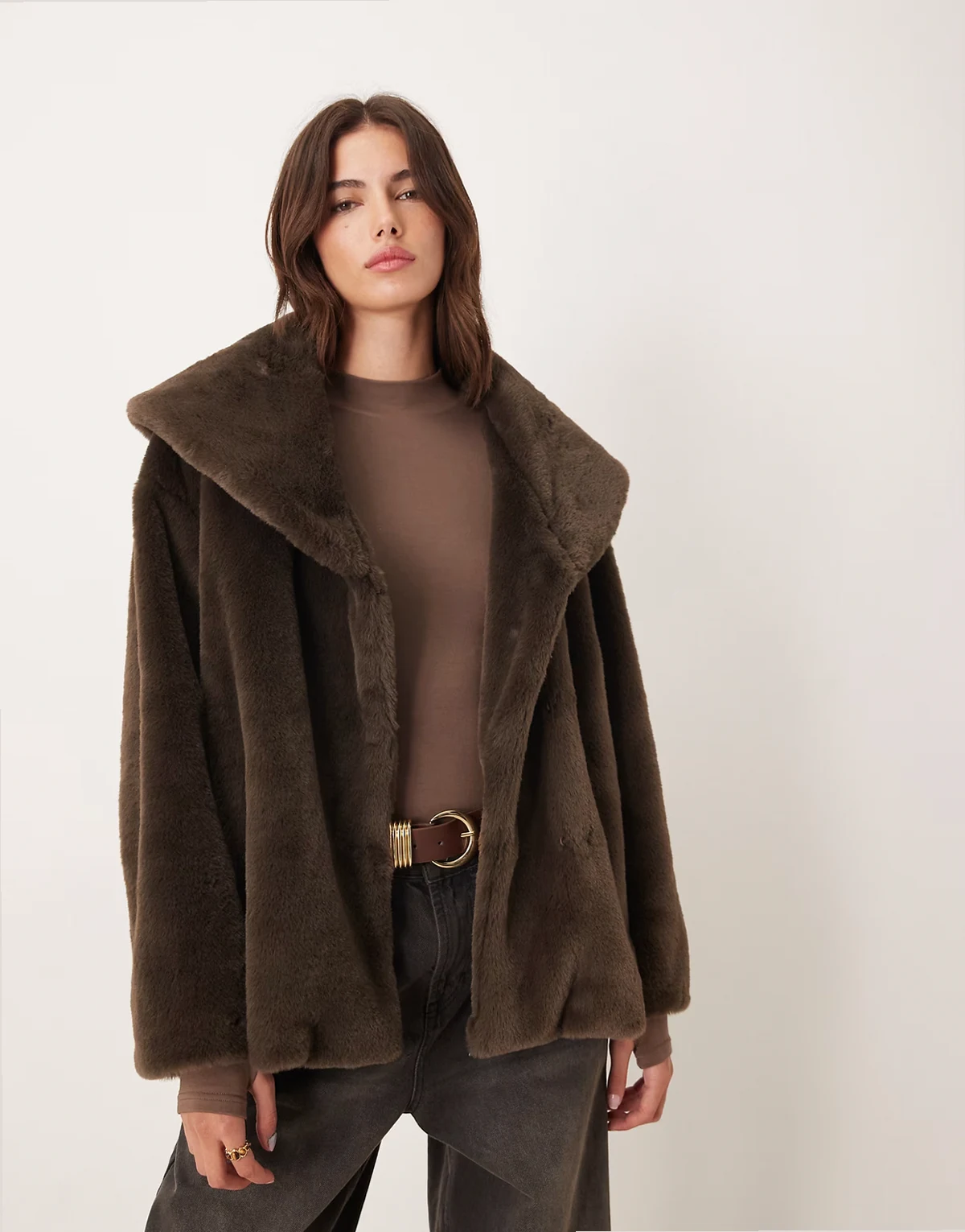 – Tinsley – Jacke aus Kunstpelz in Braun