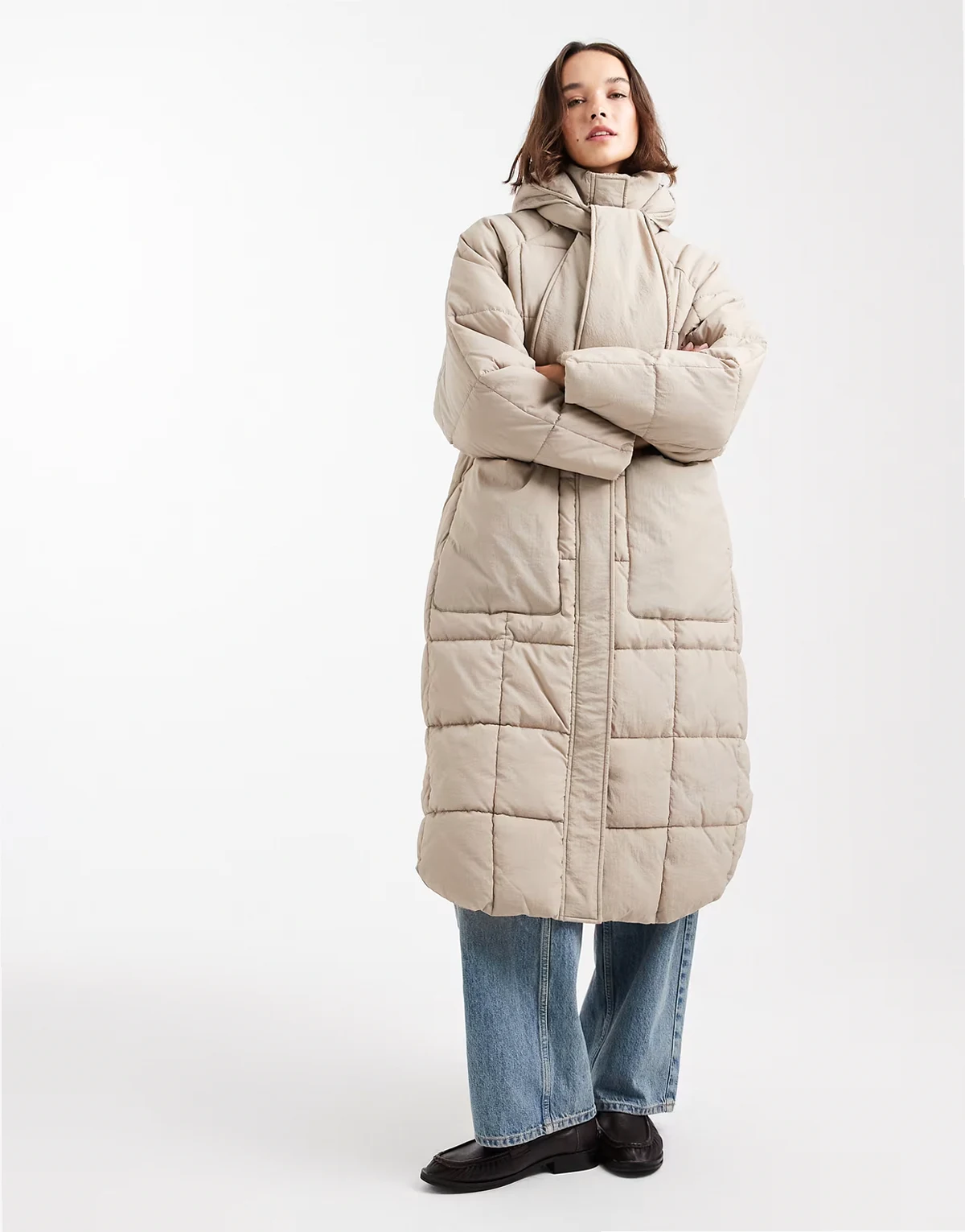 – Longline-Steppmantel mit integriertem Schal in Steinbeige