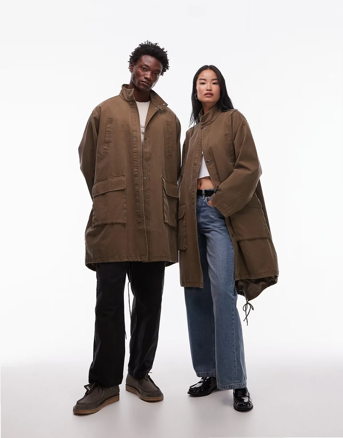 Unisex – Lang geschnittene Barn-Jacke in Khaki