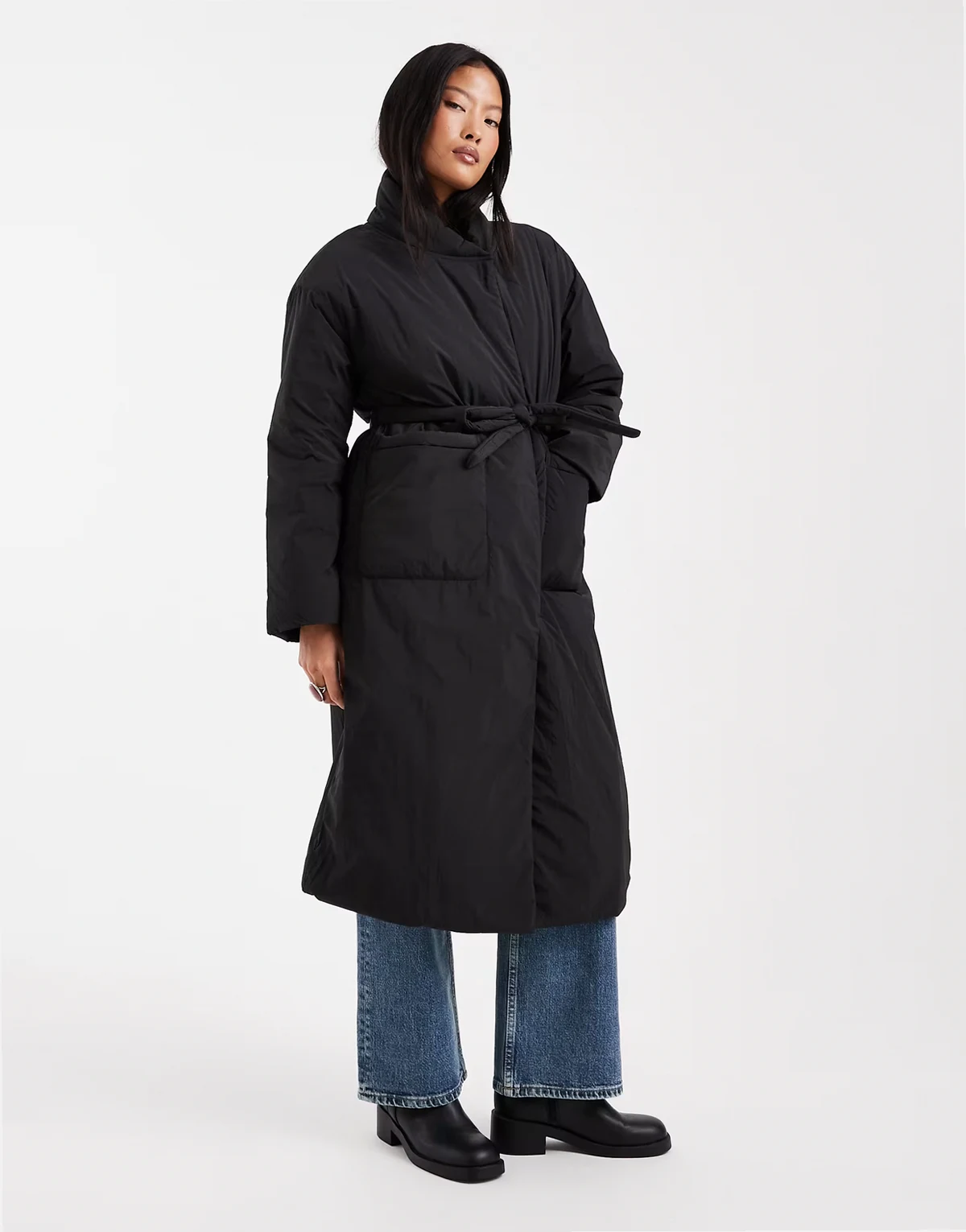 – Longline-Mantel in Schwarz mit Bindegürtel