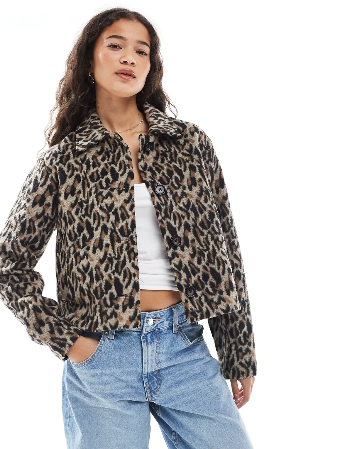 – Kastige Cropped-Jacke in Hellbraun mit Leopardenmuster