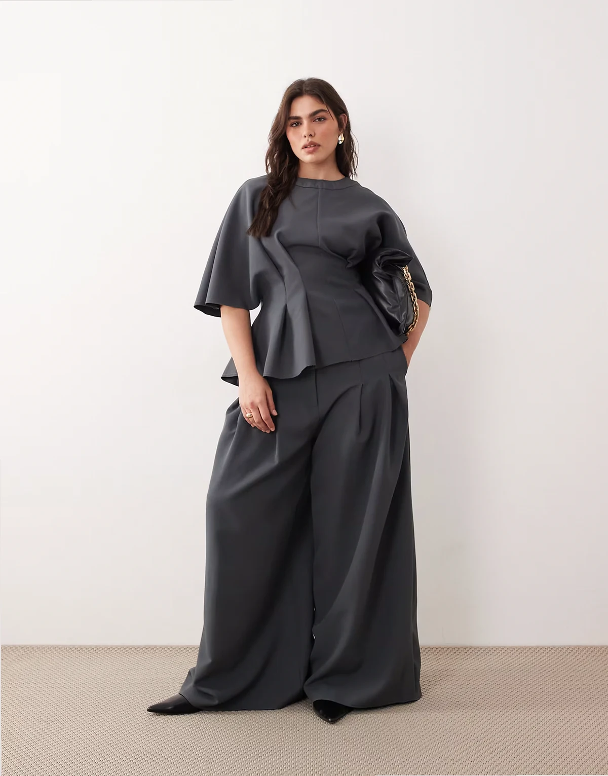 Curve pleated waist tailored wide leg pants set in charcoal