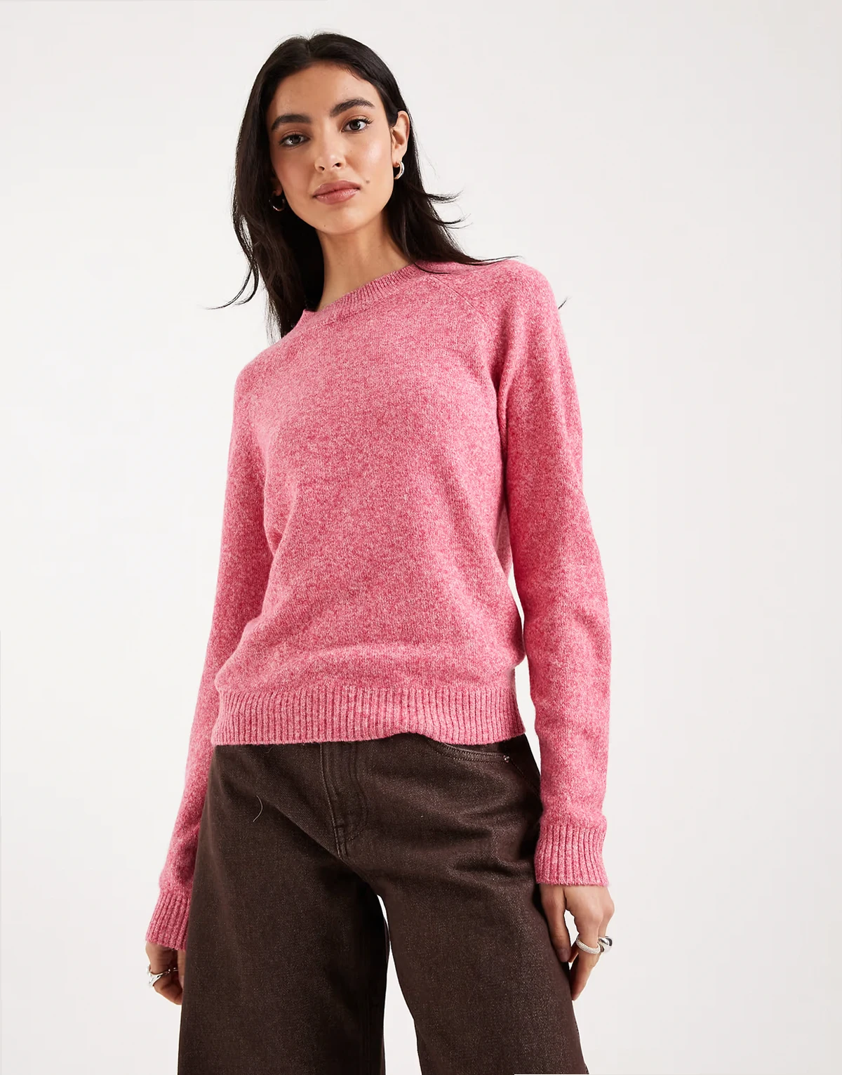 round neck knit sweater in jazzy heathered pink