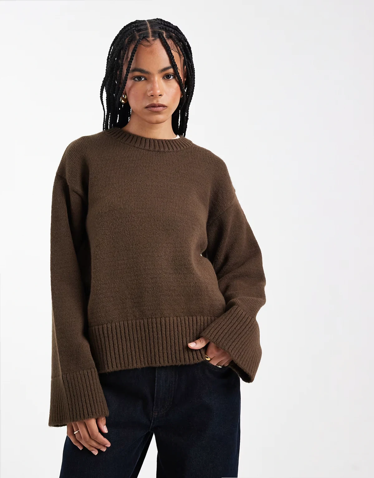 knit crew neck sweater in chocolate