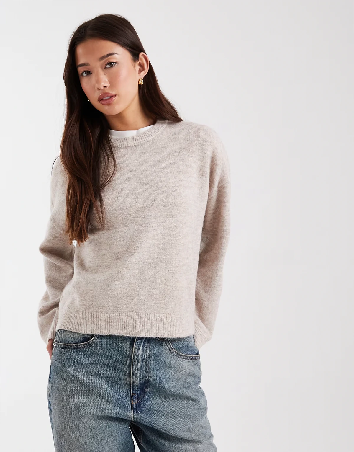 – Kastiger Pullover in Beige mit Rundhalsausschnitt