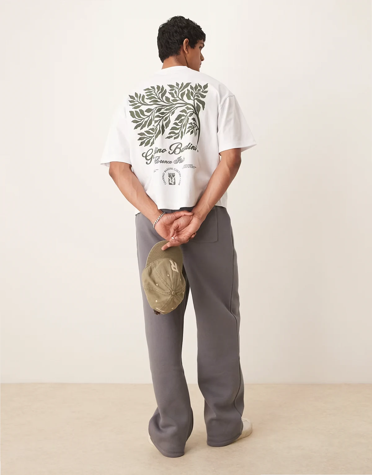 – Boxy Fit Oversize-T-Shirt in Weiß mit Blätter-Print