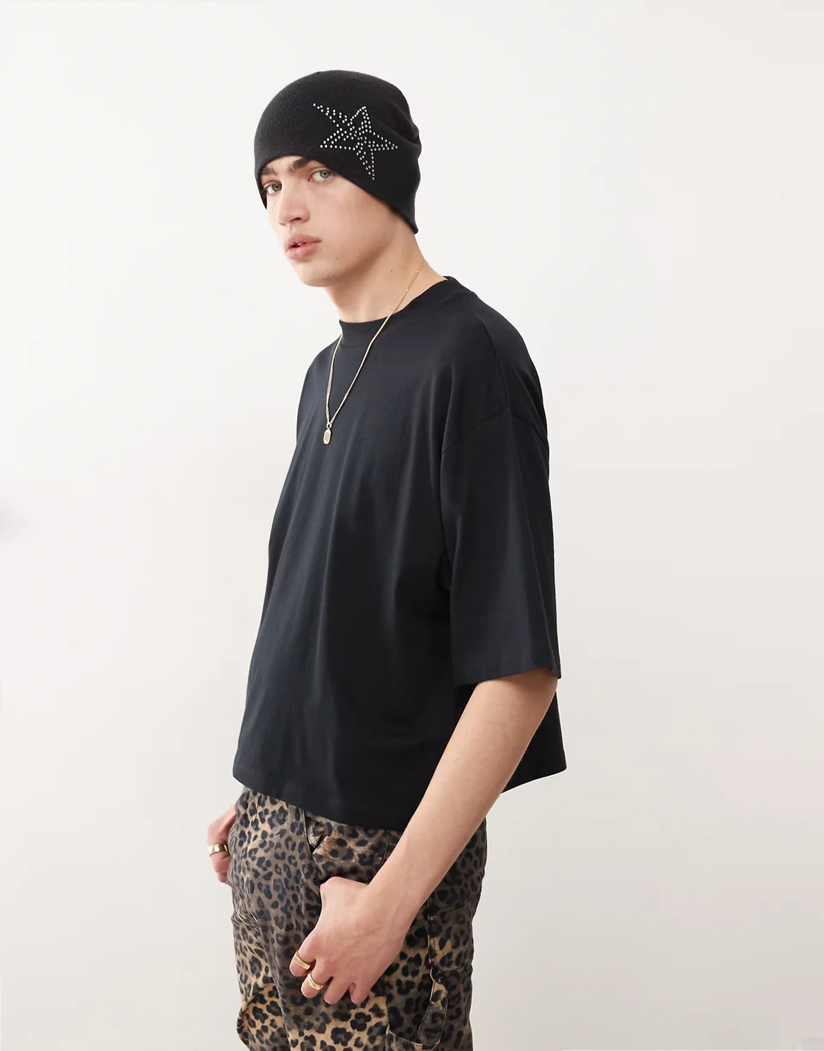 boxy relaxed T-shirt in black