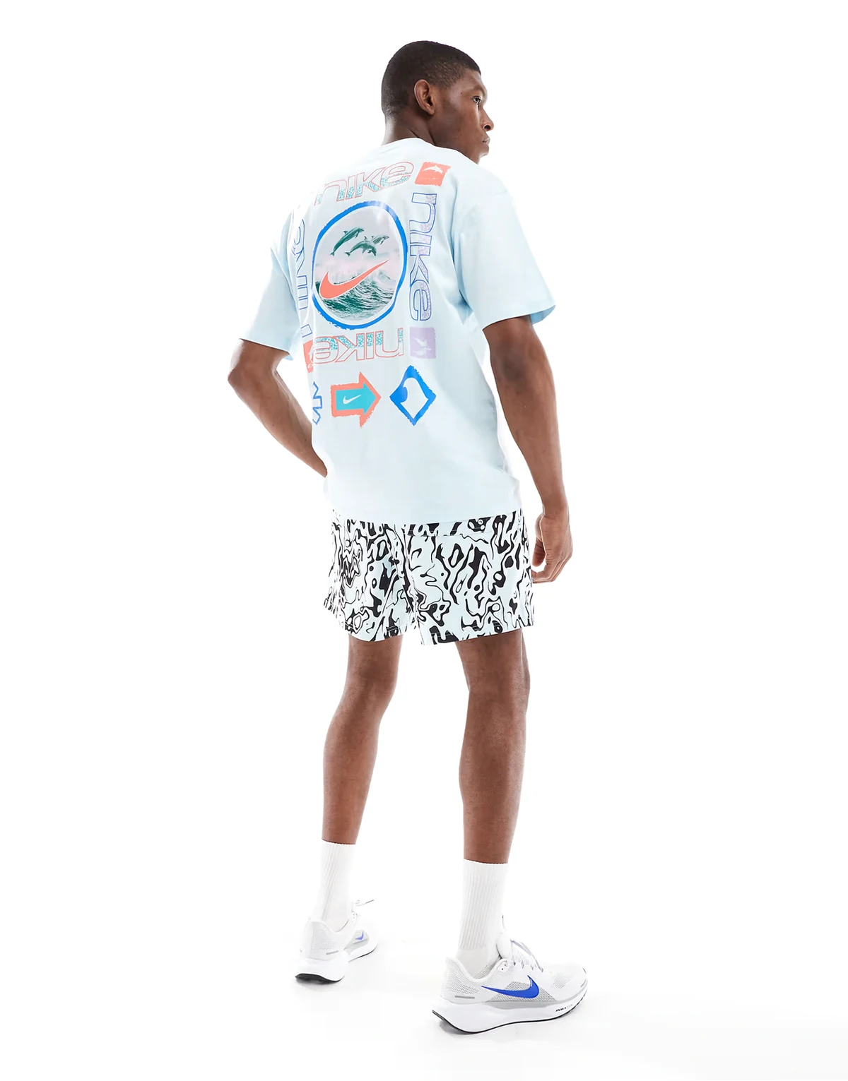 Dolphin backprint T-shirt in light blue