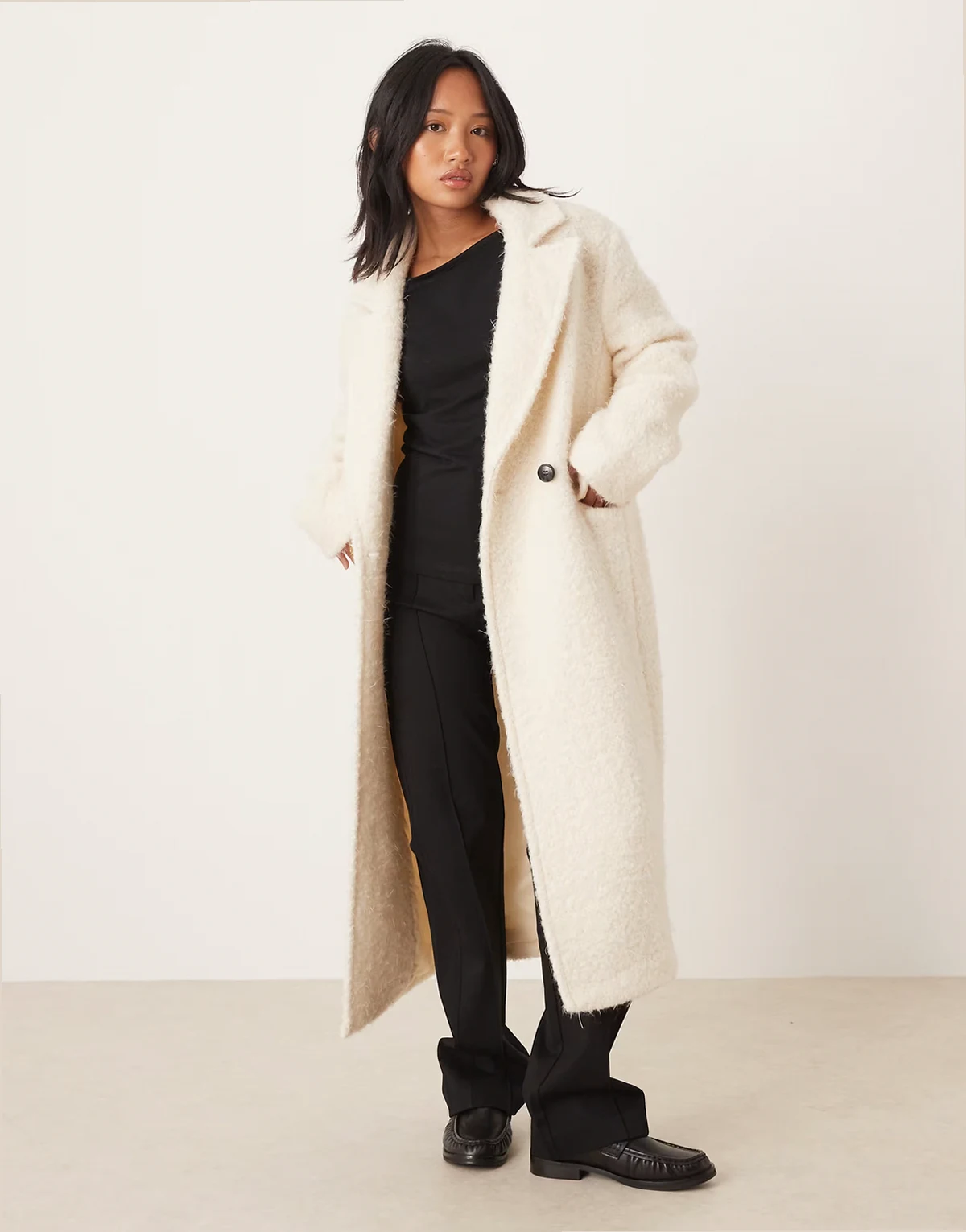 ASOS DESIGN Petite – Kremowy fakturowany płaszcz oversize typu dad z domieszką wełny