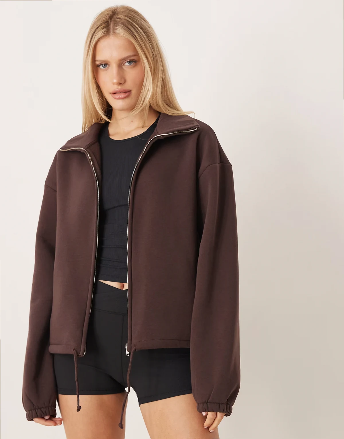 – Sport-Oberteil aus weichem Teddyfleece in Braun mit Reißverschluss