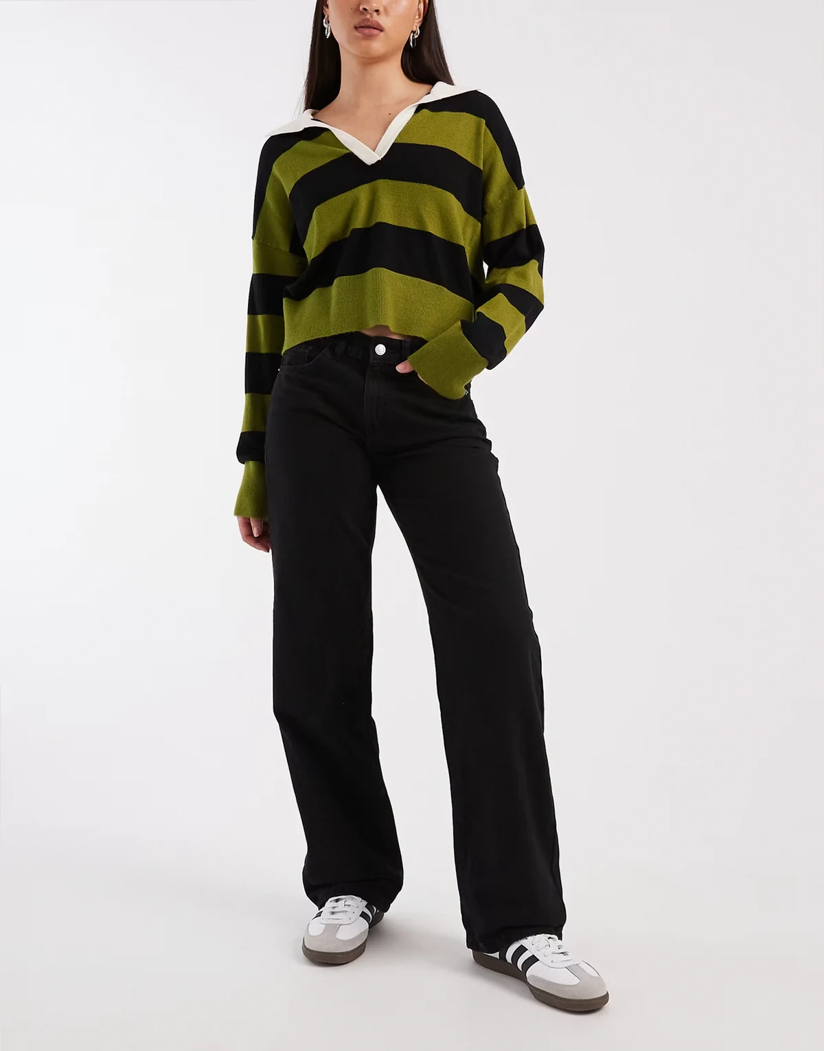 Kirsa mid rise straight leg jeans in black wash