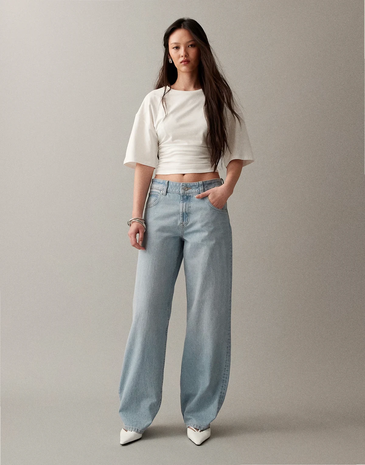 – Circular Design Collection – Jasnoniebieskie luźne jeansy z niskim stanem