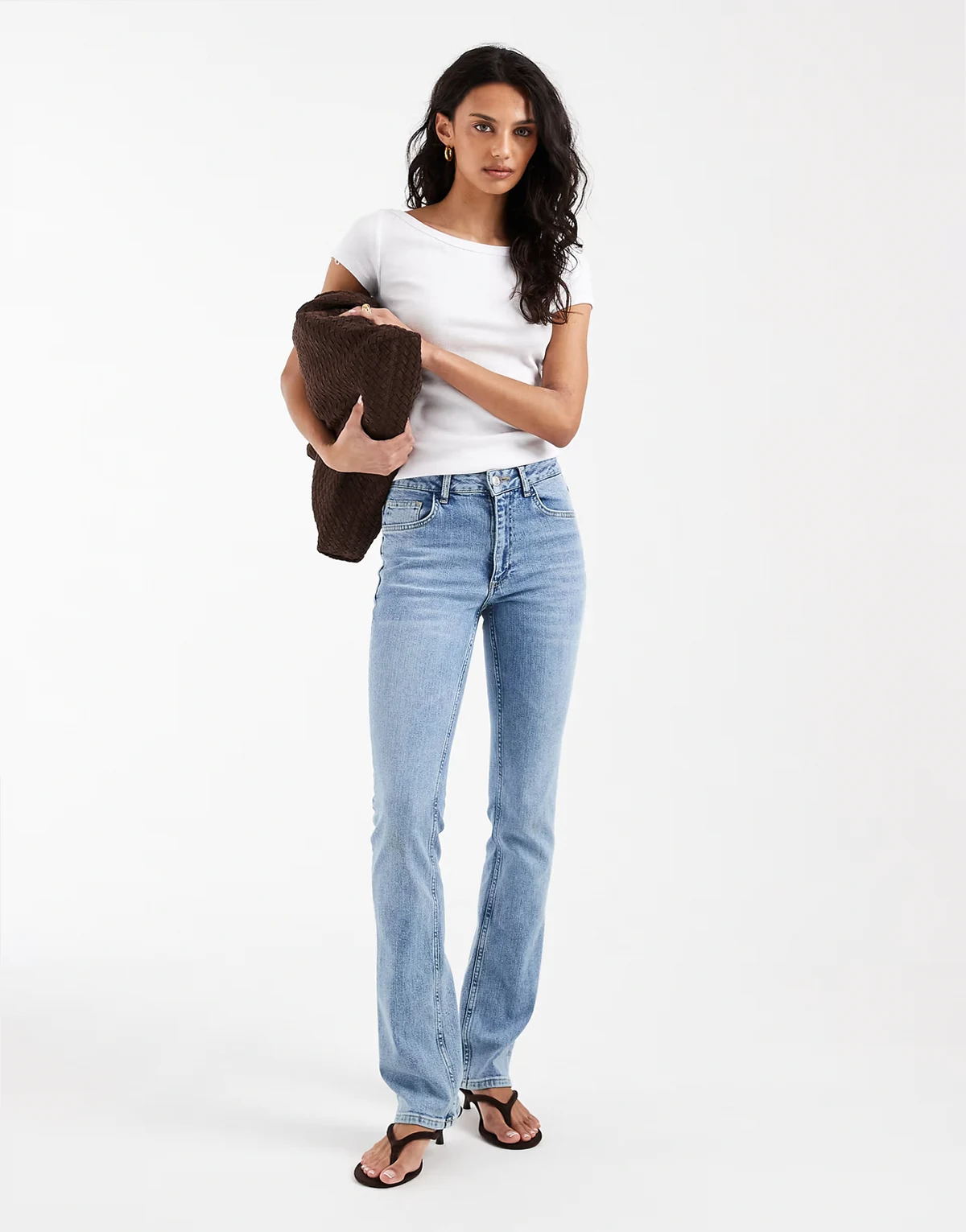 – Schmal geschnittene Pencil-Jeans in mittlerer Waschung