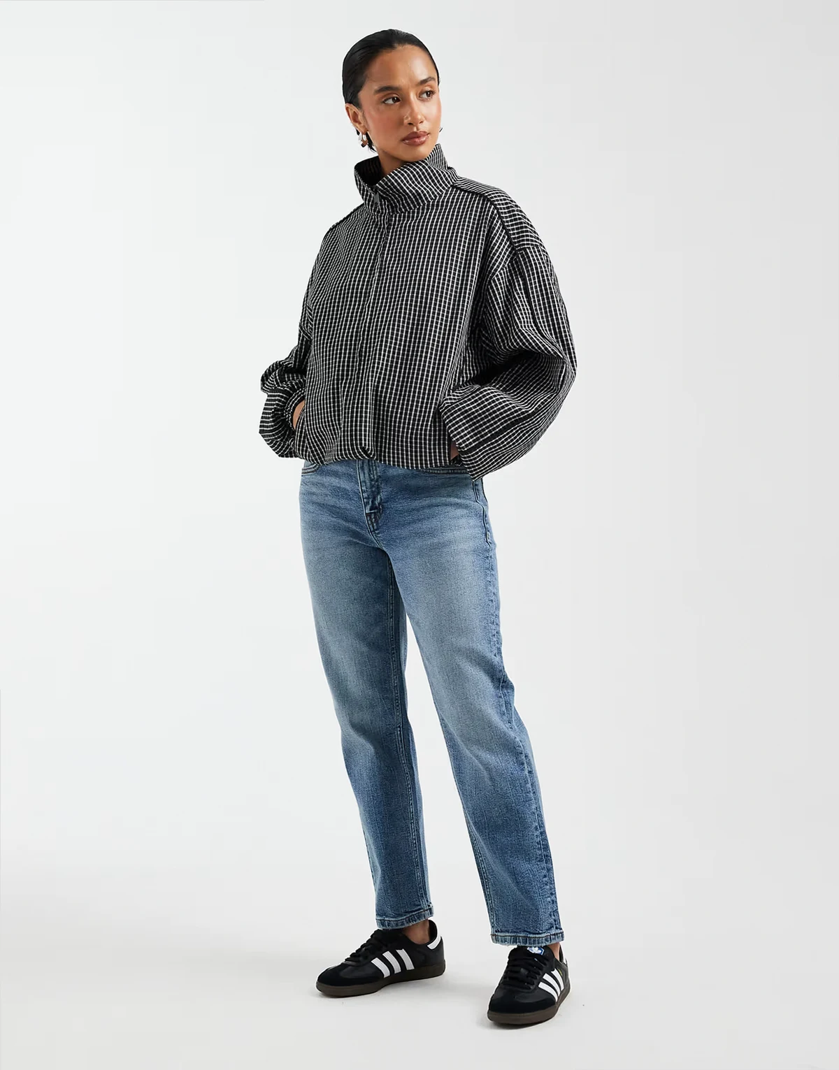 ASOS DESIGN Petite – Bequeme Jeans in Vintage-Waschung mit schmalem Schnitt