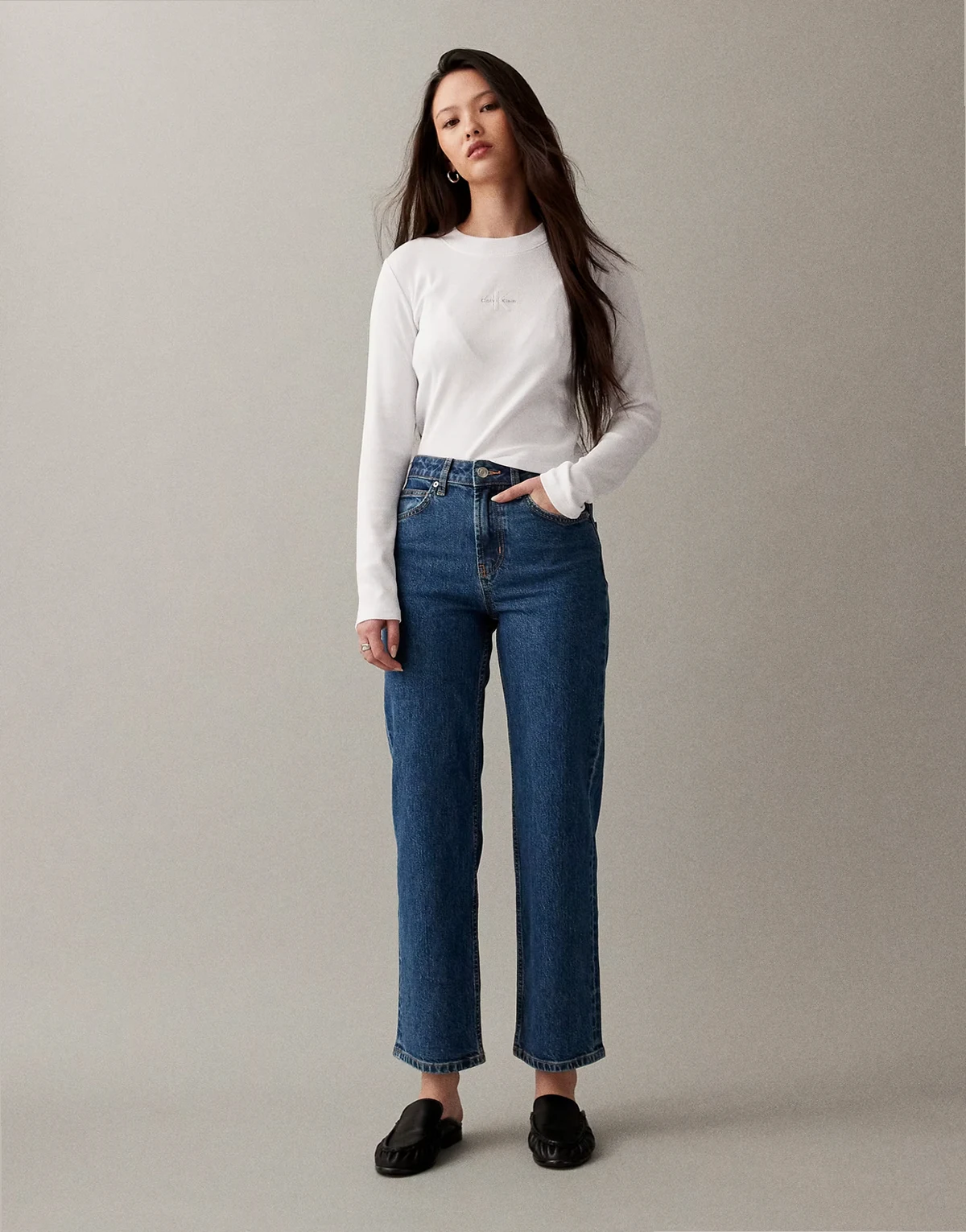 – Knöchellange Jeans in dunkler mittelblauer Waschung mit geradem Schnitt und Comfort-Stretch