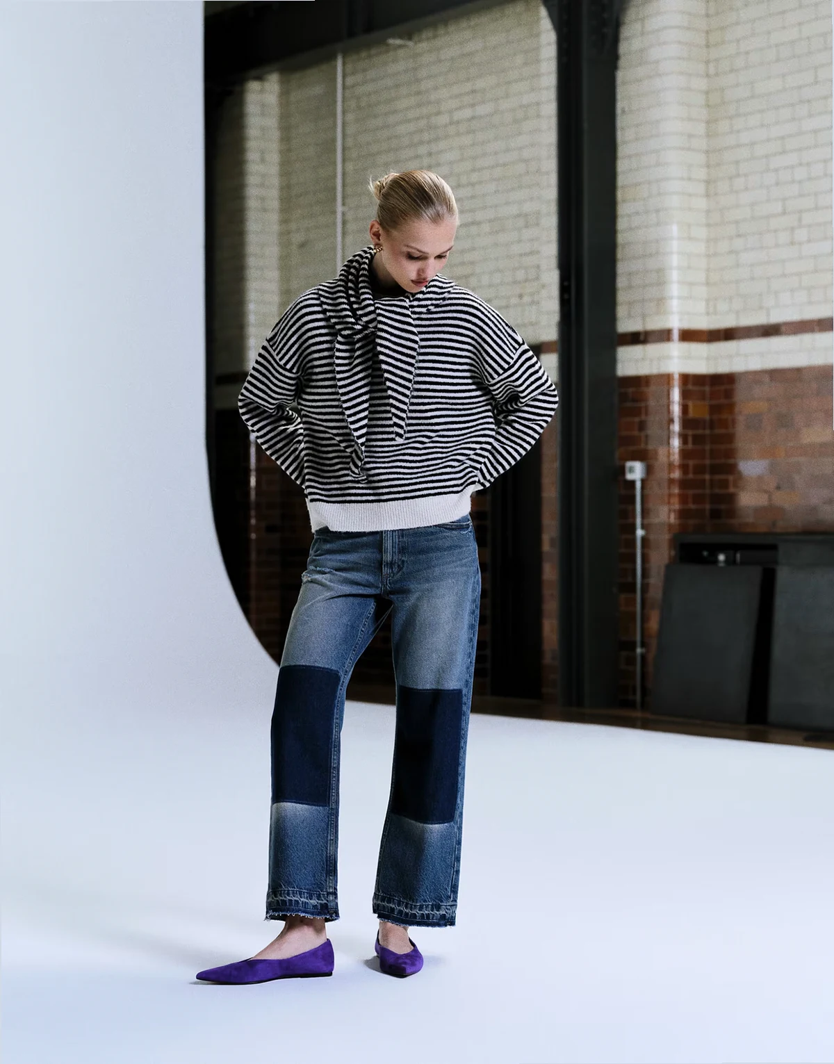 – Knöchellange Jeans mit Aufnäher und Flicken in Vintage-Waschung