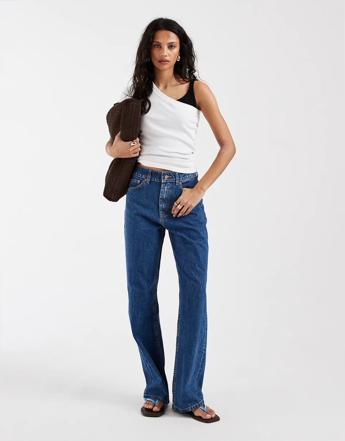 – Circular Design Collection – Niebieskie jeansy dad z szerokimi nogawkami