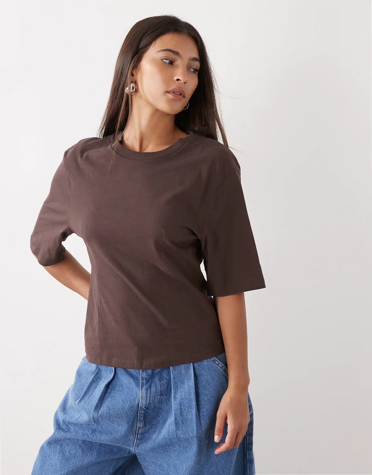 cinched waist structured jersey T-shirt in chocolate brown