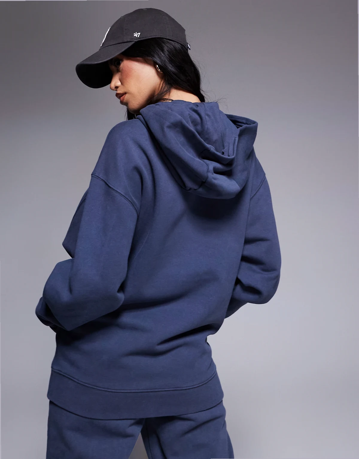quick dry heavyweight training hoodie in washed navy