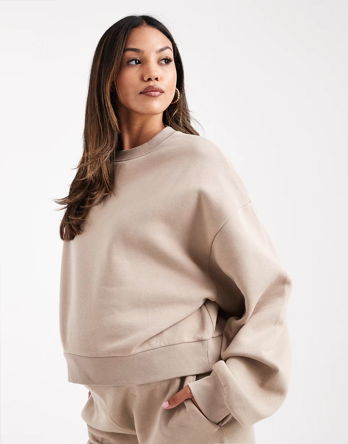 ASOS DESIGN Maternity – Sweatshirt in Mokka-Taupe mit Ballonärmeln