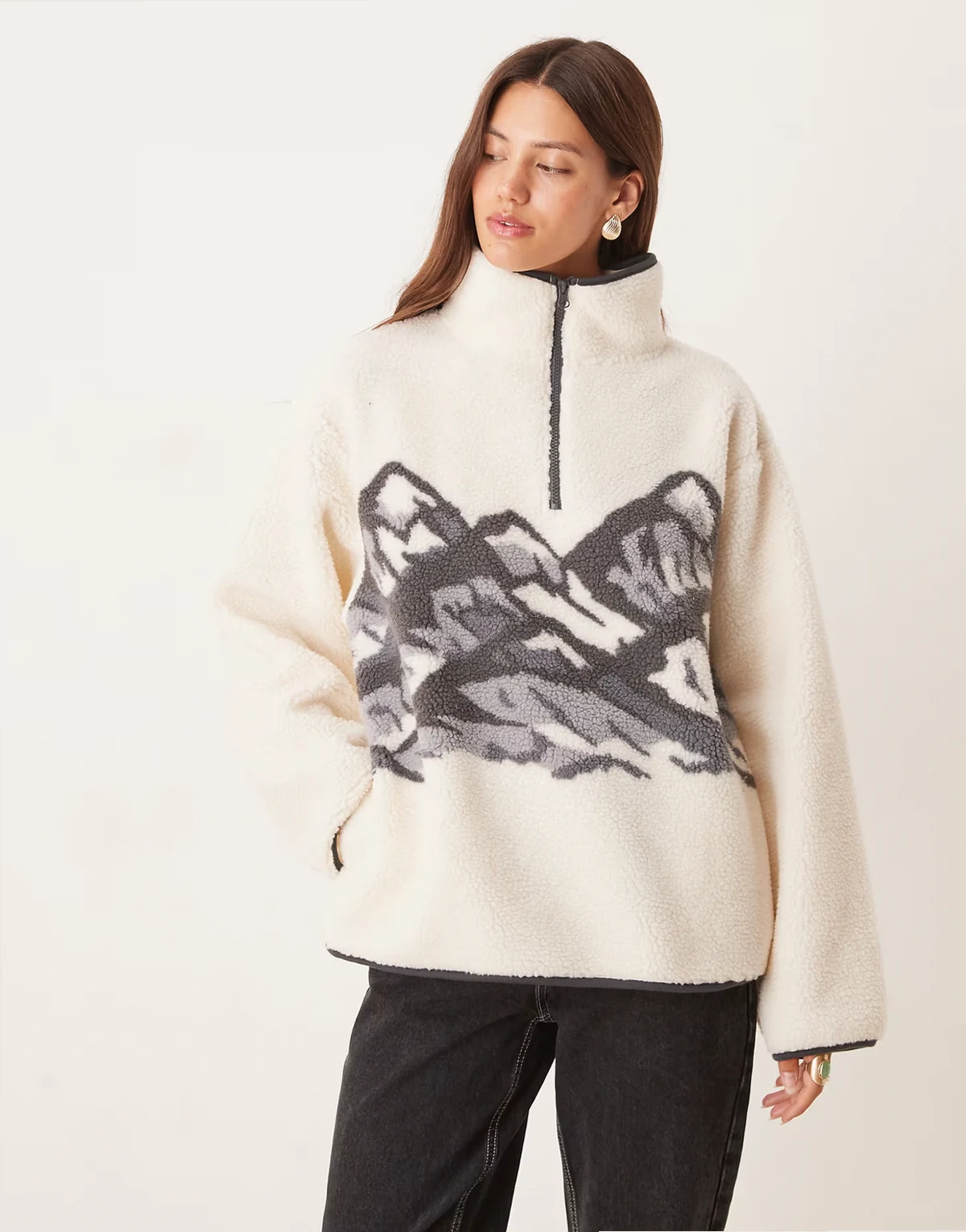 – Jacke aus Fleece in Cremeweiß und Grau mit halblangem Reißverschluss und Berg-Print