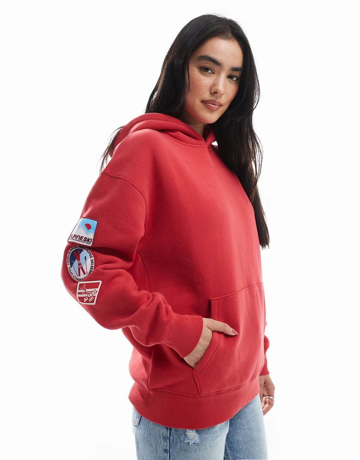 – Plush – Hochwertiger Kapuzenpullover in Rot mit Grafik